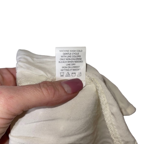 LOVE ON A HANGER Ivory V-Neck Peplum Tank M NWOT - Picture 16 of 16